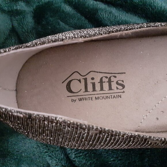 CLIFFS BY WHITE MOUNTAIN SILVER SPARKLE FLATS NEW WITH TAGS - Picture 7 of 13